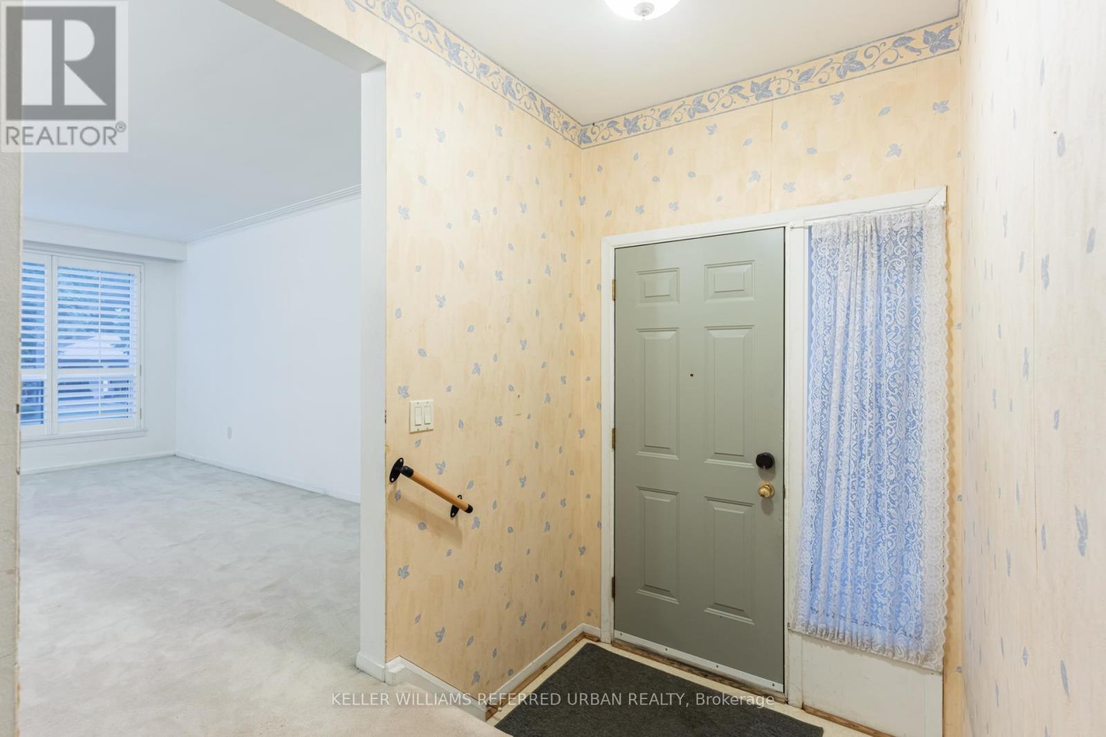 1636 Robillard Road, Mississauga, Ontario  L5J 3K9 - Photo 3 - W13464920