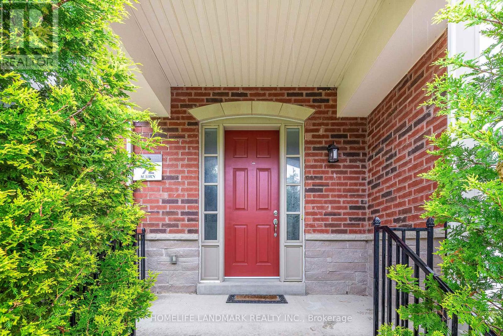 7 Plantain Lane, Richmond Hill, Ontario L4E 1B8 - Photo 2 - N13465012