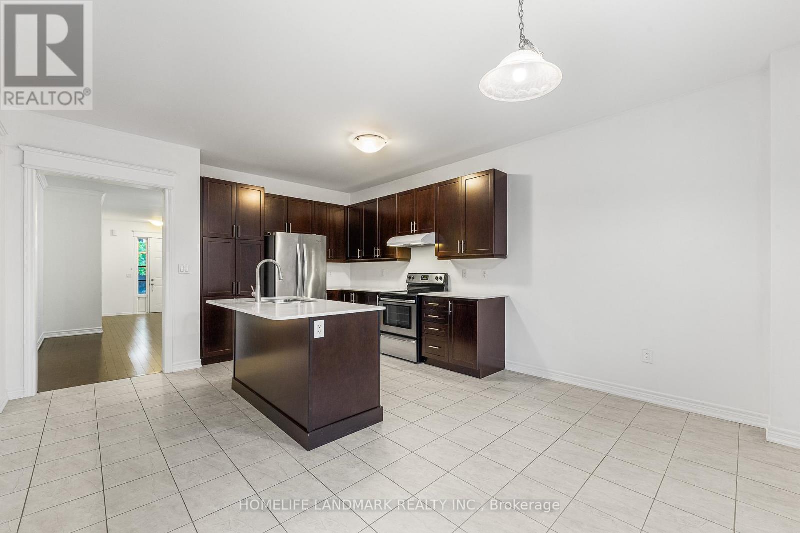 7 Plantain Lane, Richmond Hill, Ontario L4E 1B8 - Photo 5 - N13465012