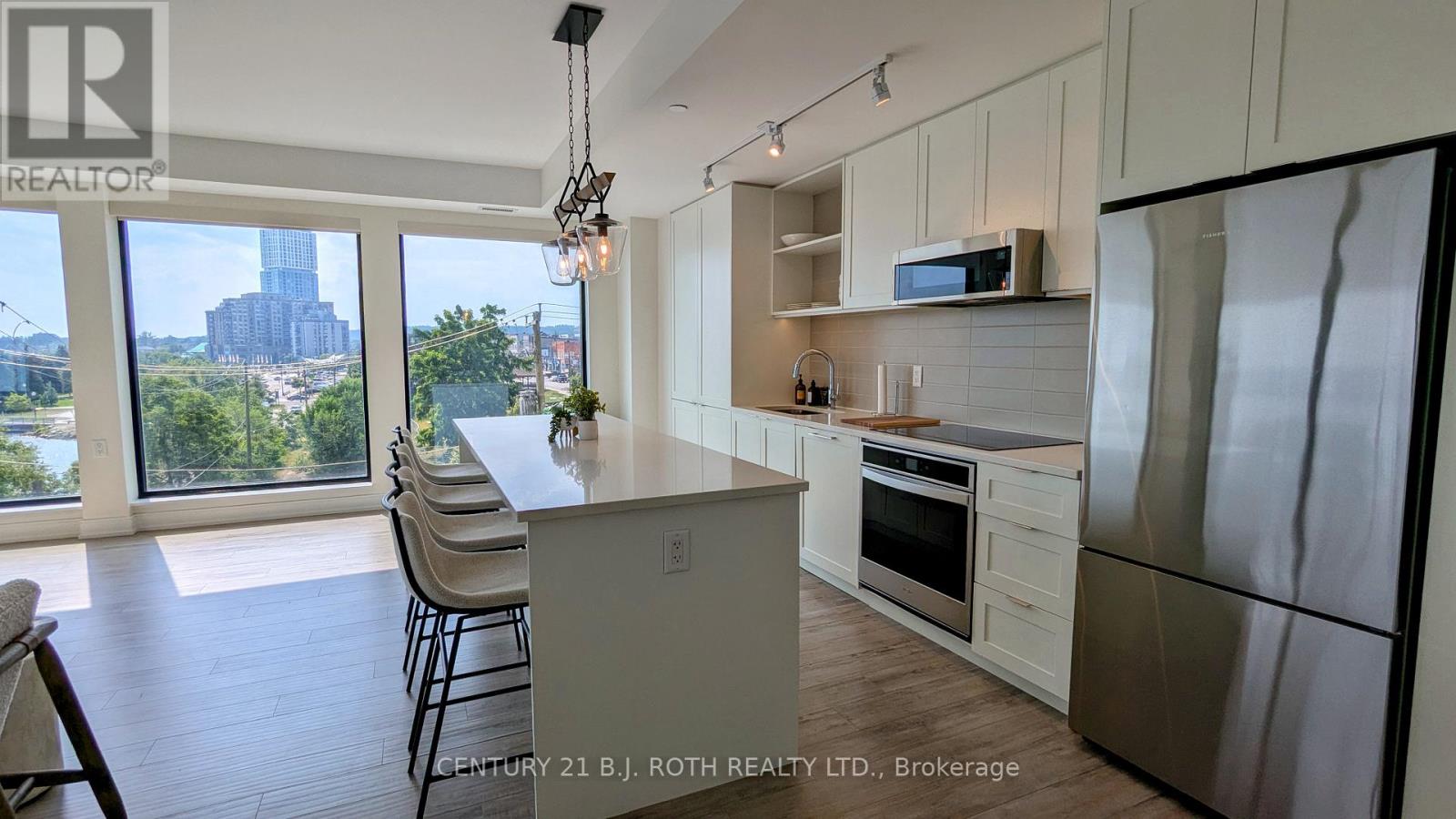 301 - 185 Dunlop Street E, Barrie (City Centre), Ontario  L4M 1B2 - Photo 6 - S13465042