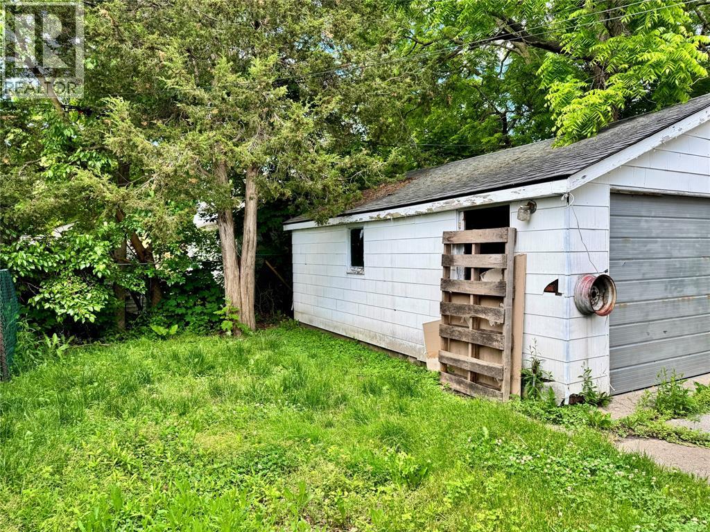 340 Shepherd Street, Sarnia, Ontario  N7T 3J6 - Photo 6 - 26014581