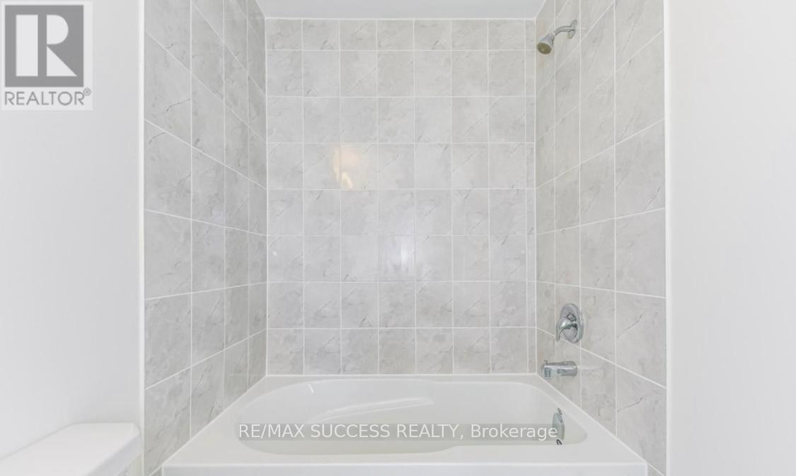 1538 Wellwood Terrace, Milton, Ontario  L9V 1V4 - Photo 14 - W13465024
