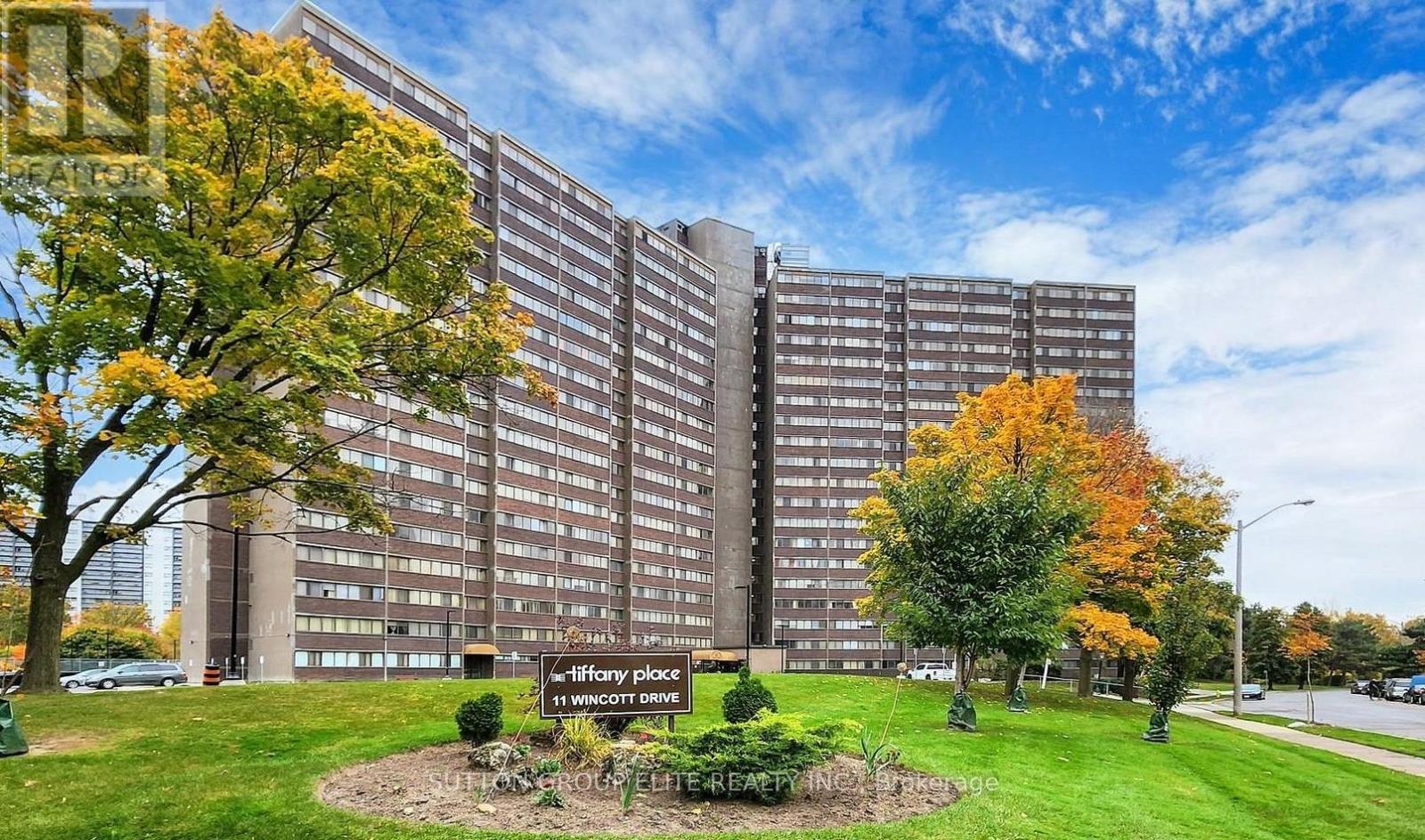 1110 - 11 WINCOTT DRIVE, Toronto, Ontario