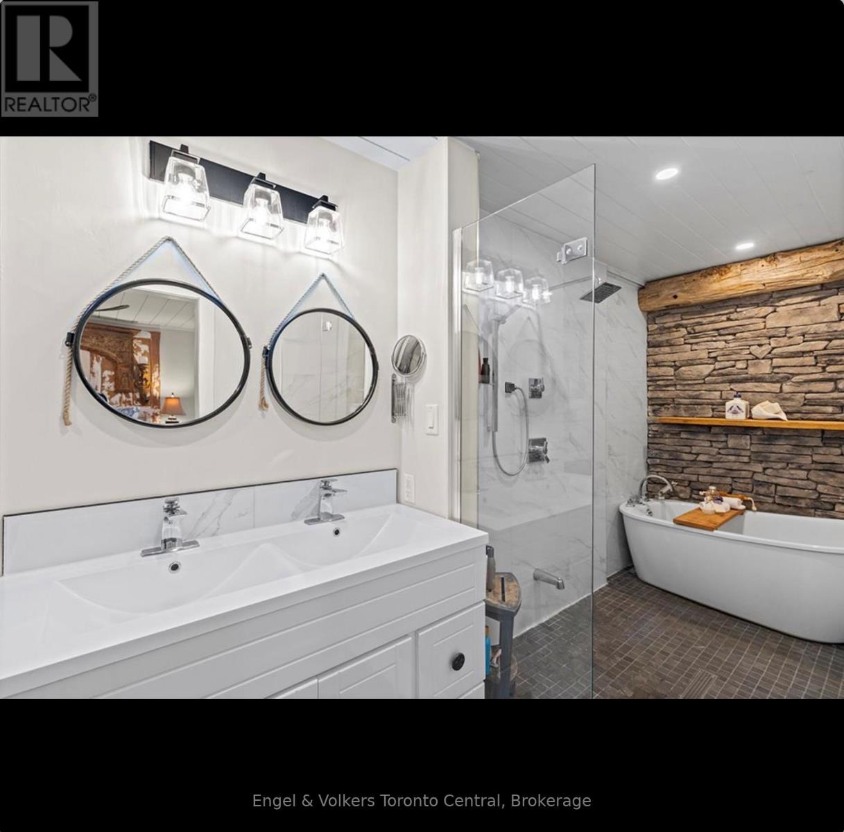 9263 91 County Road, Clearview, Ontario  L0M 1H0 - Photo 19 - S12745154