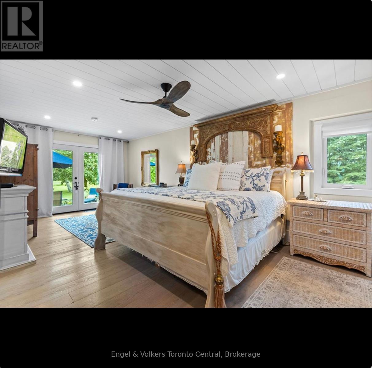 9263 91 County Road, Clearview, Ontario  L0M 1H0 - Photo 17 - S12745154