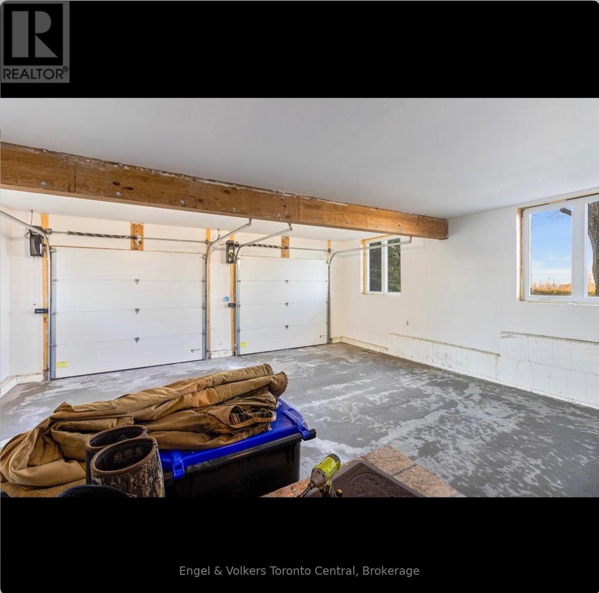 9263 91 County Road, Clearview, Ontario  L0M 1H0 - Photo 39 - S12745154
