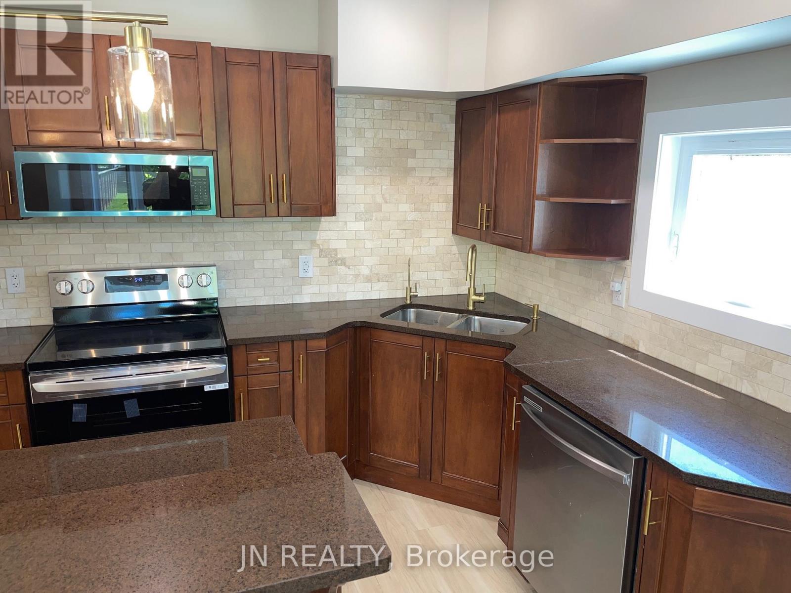 1962 Franklin Avenue W, Sarnia, Ontario  N0N 1C0 - Photo 16 - X13465008