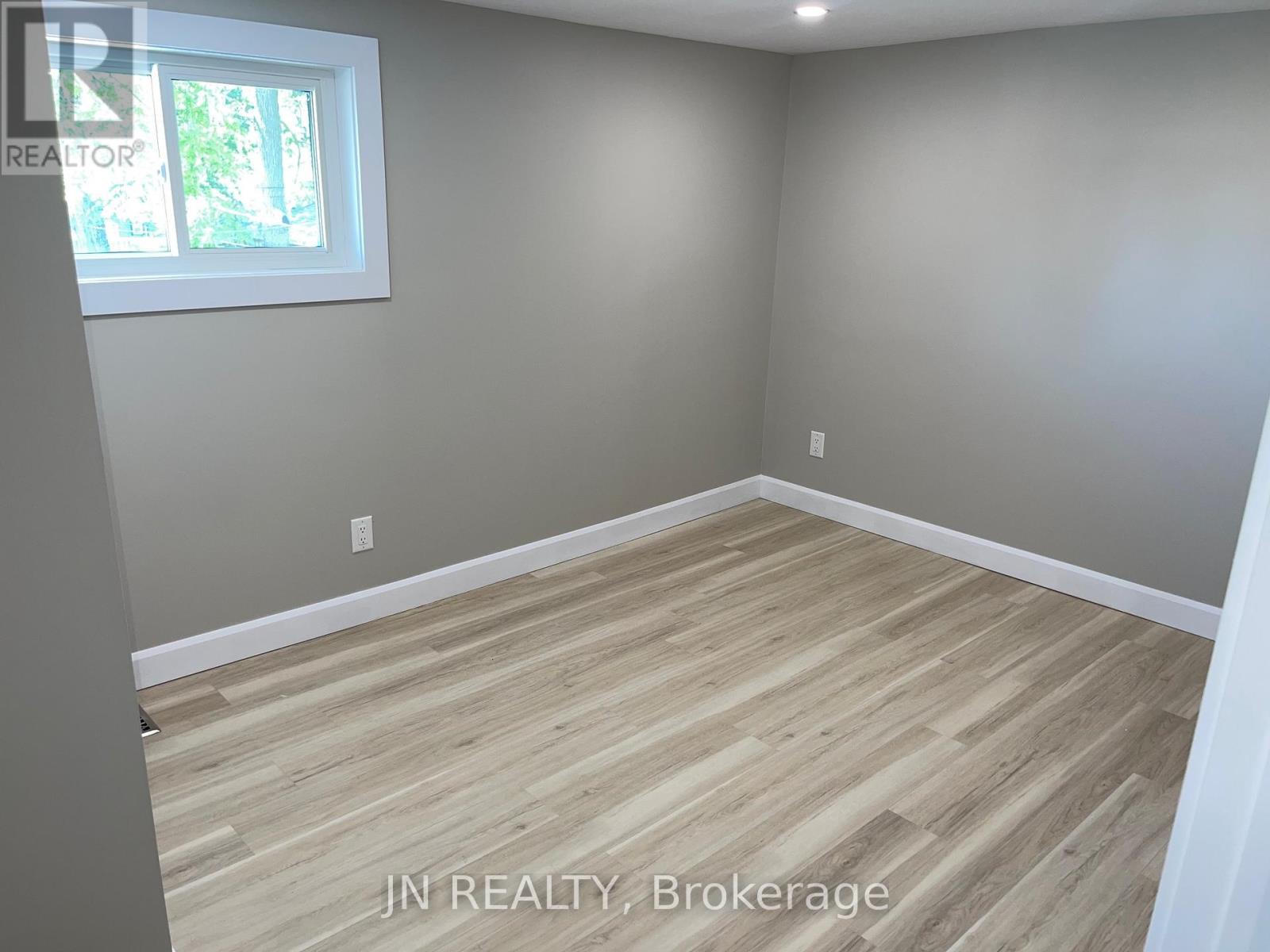 1962 Franklin Avenue W, Sarnia, Ontario  N0N 1C0 - Photo 34 - X13465008