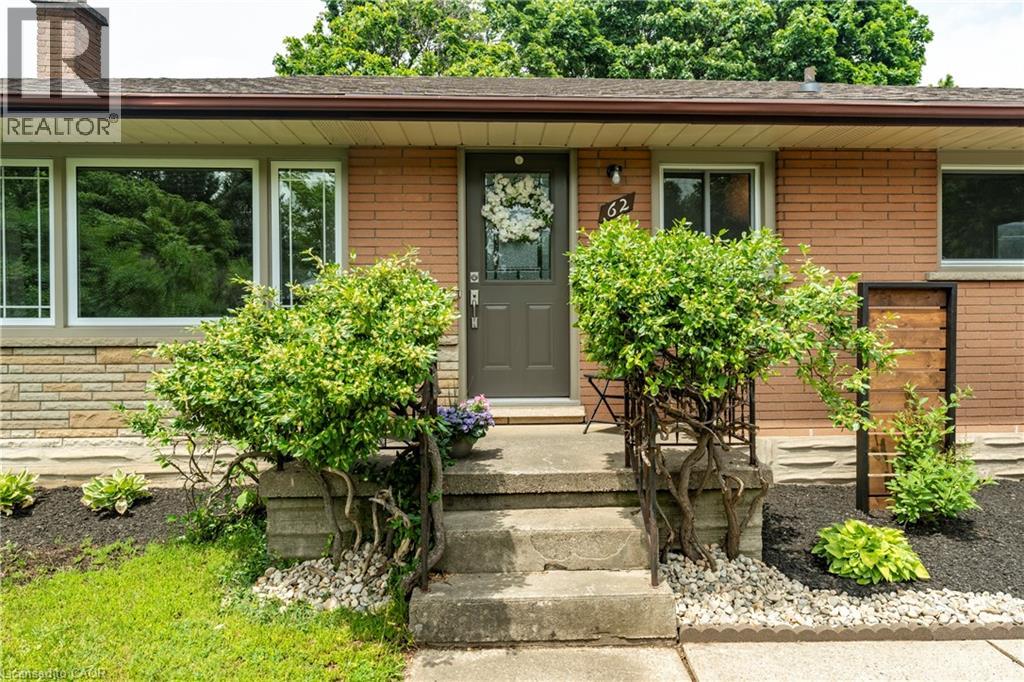 62 Boniface Avenue, Kitchener, Ontario  N2C 1L9 - Photo 3 - 40838885