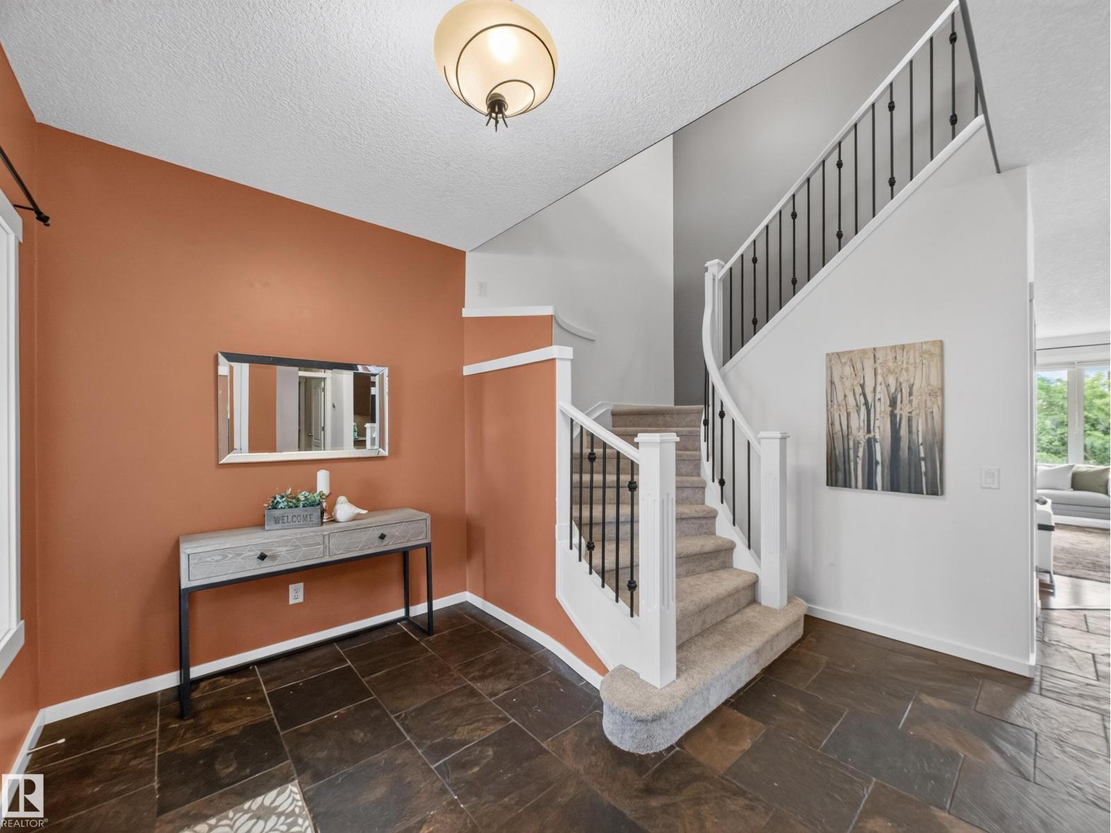 205 Sheppard Co SW, Edmonton, Alberta  T6X 1B3 - Photo 4 - E4494532