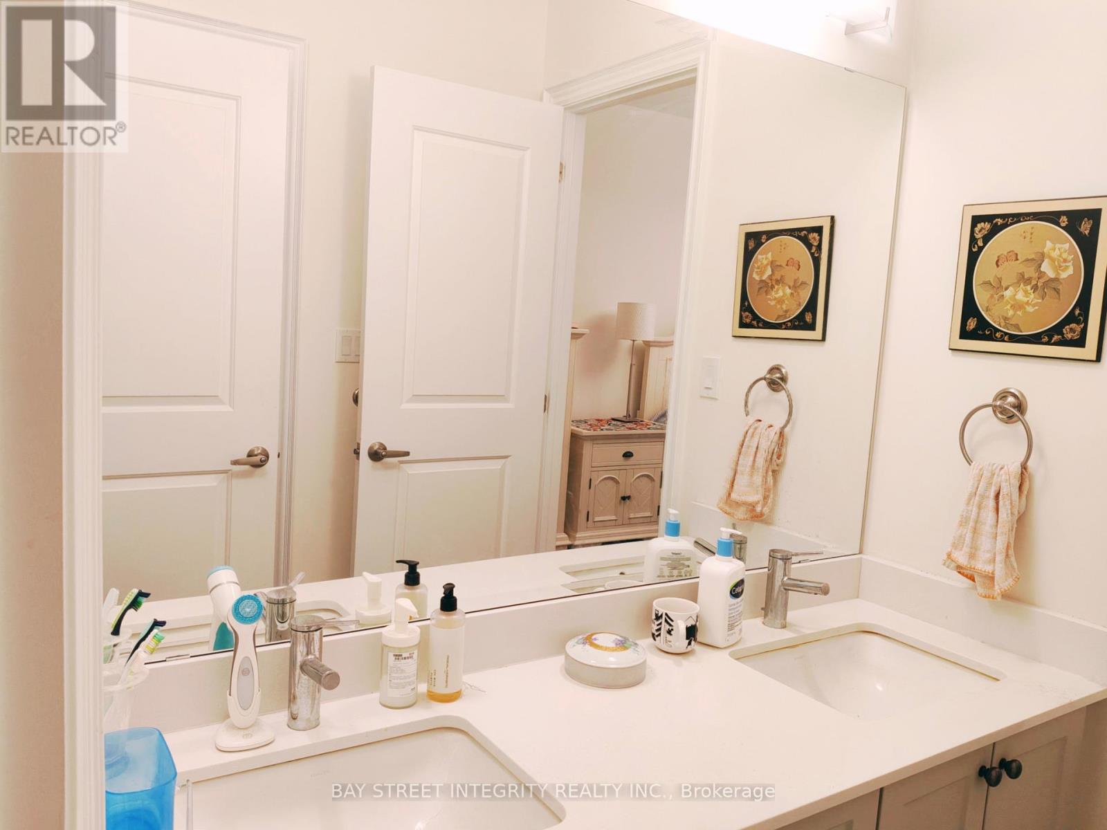 211 Hillsview Drive, Richmond Hill, Ontario  L4C 4L8 - Photo 16 - N13459676