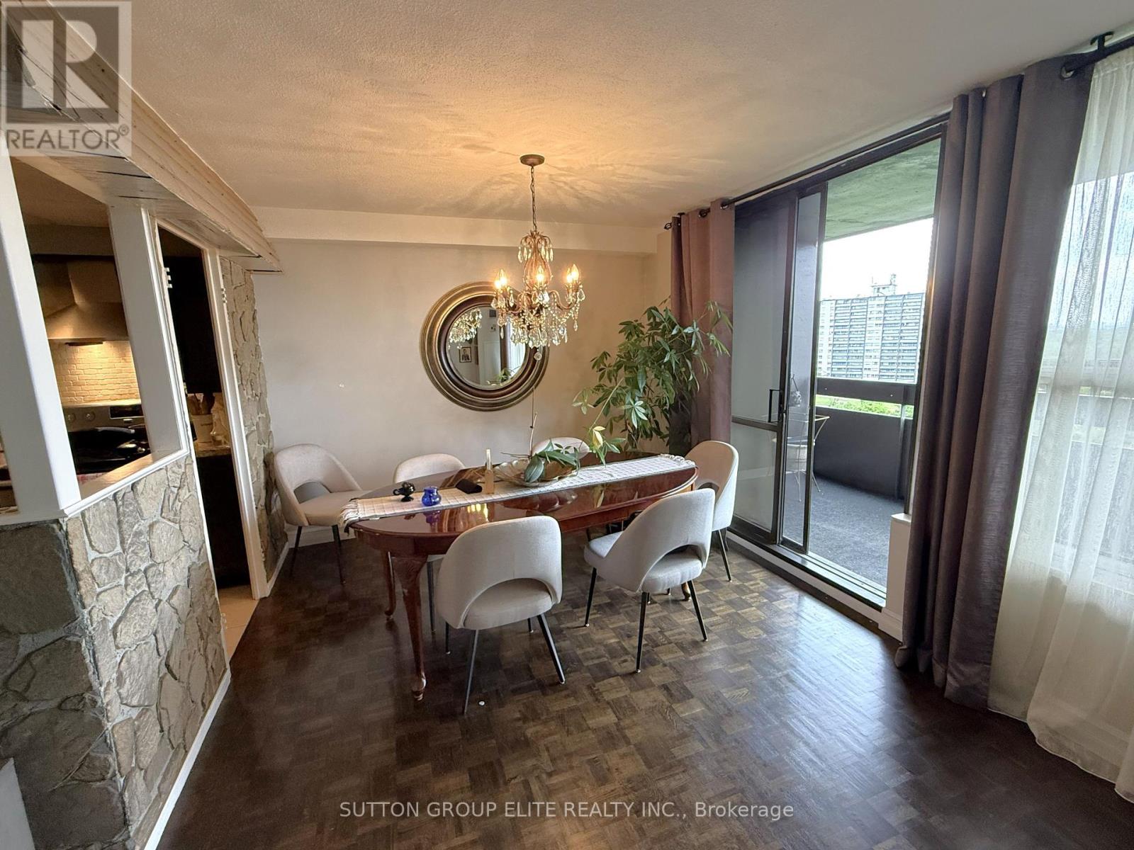 1110 - 11 Wincott Drive, Toronto, Ontario  M9R 2R9 - Photo 8 - W13465064