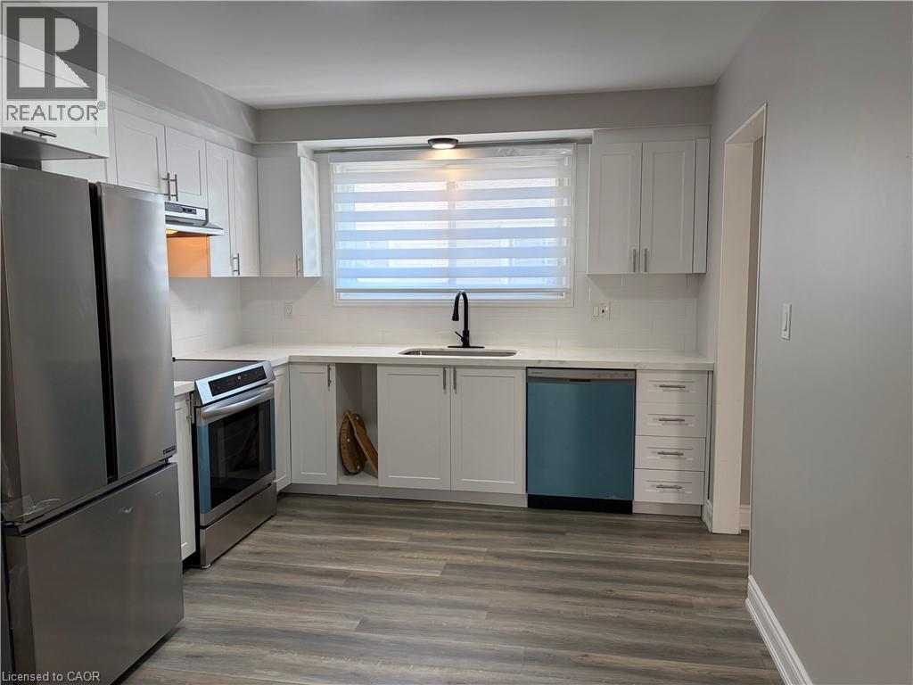 582 Chamberlain Road, Burlington, Ontario  L7L 2V5 - Photo 13 - 40834391