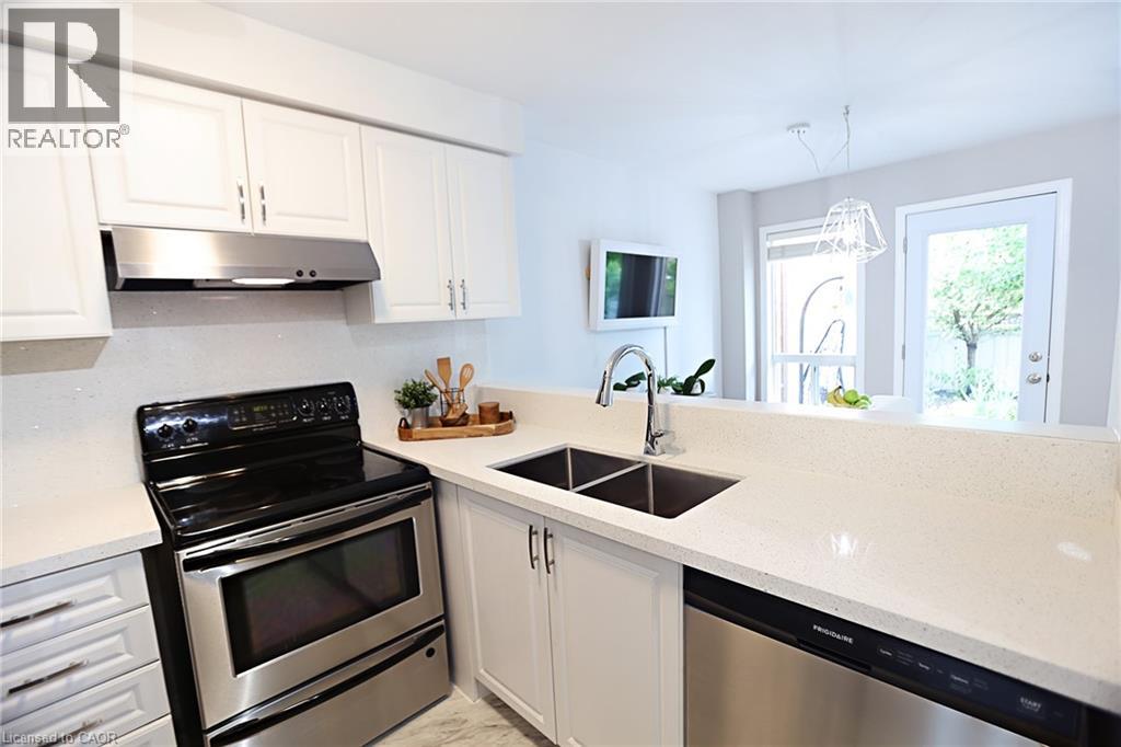 1815 Mccoy Avenue, Burlington, Ontario  L7L 7L8 - Photo 9 - 40840568