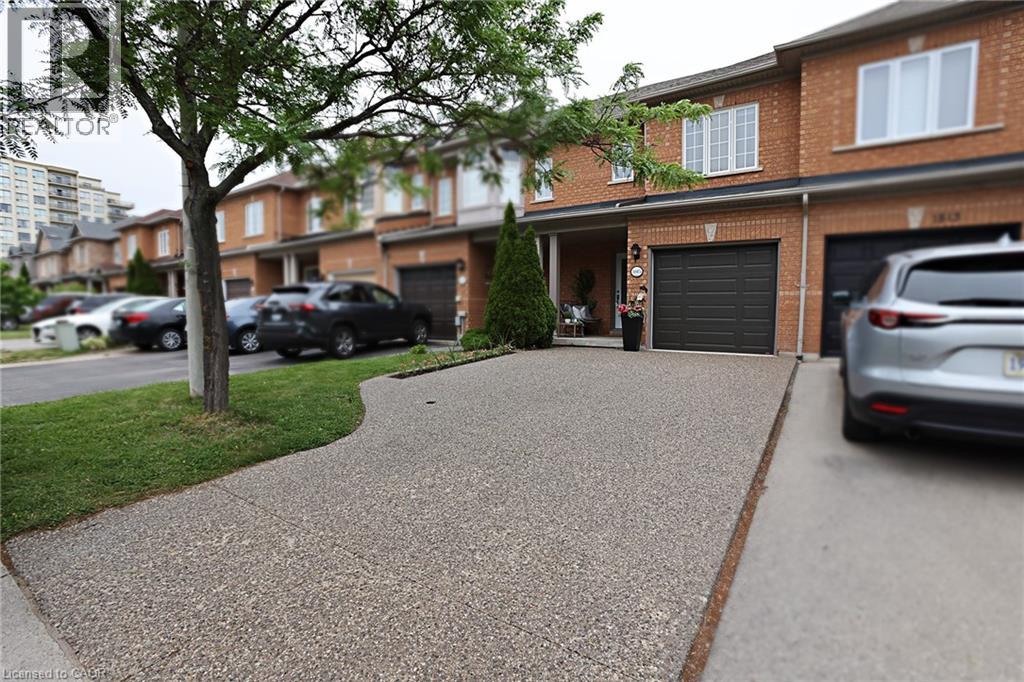 1815 Mccoy Avenue, Burlington, Ontario  L7L 7L8 - Photo 3 - 40840568