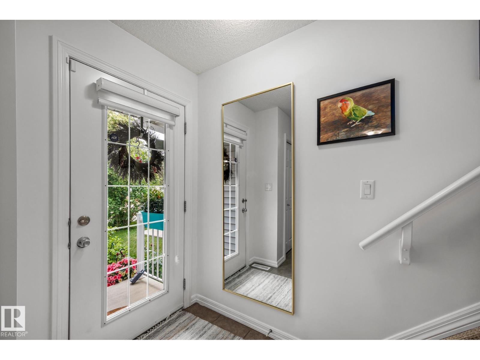 4912 213 St NW, Edmonton, Alberta  T6M 0G6 - Photo 4 - E4494536