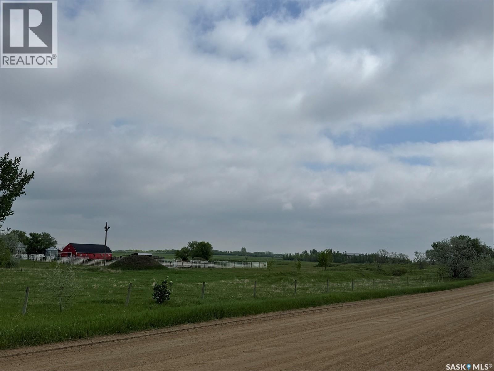 Ross 5 Acre Parcel, Estevan Rm No. 5, Saskatchewan S4A 2A5 - Photo 2 - SK040031