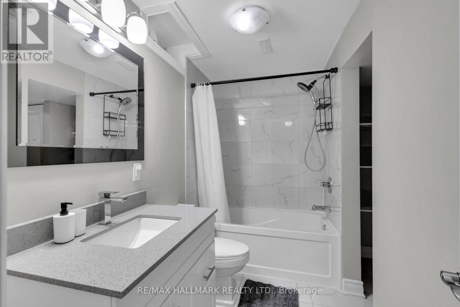 6682 Snow Goose Lane, Mississauga, Ontario  L5N 5H8 - Photo 19 - W13465092