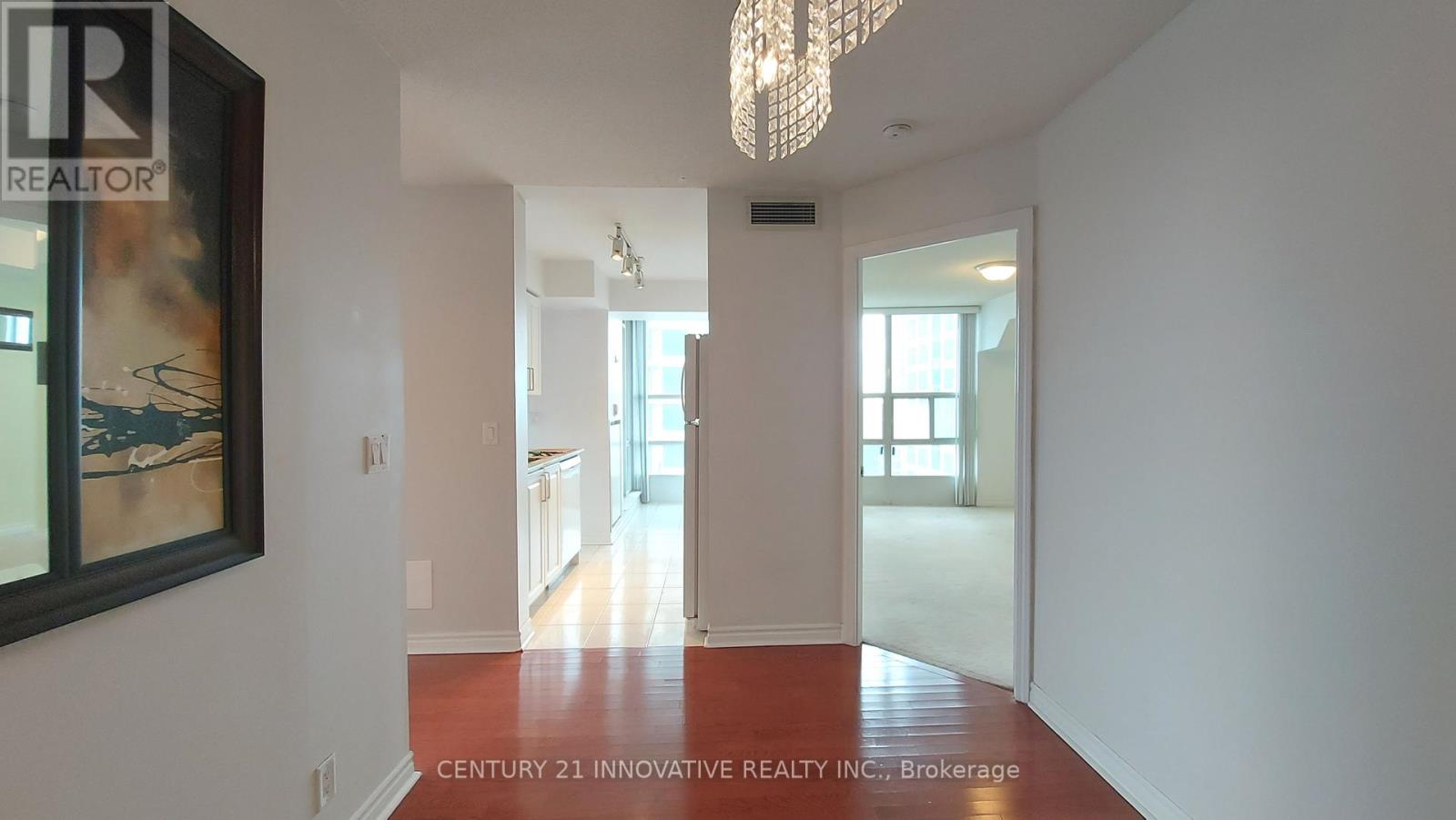 1012 - 33 Elm Drive, Mississauga, Ontario  L5B 4M2 - Photo 5 - W13465104