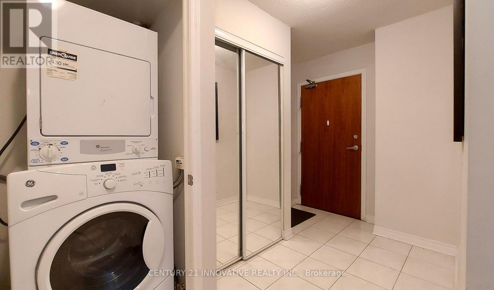 1012 - 33 Elm Drive, Mississauga, Ontario  L5B 4M2 - Photo 6 - W13465104