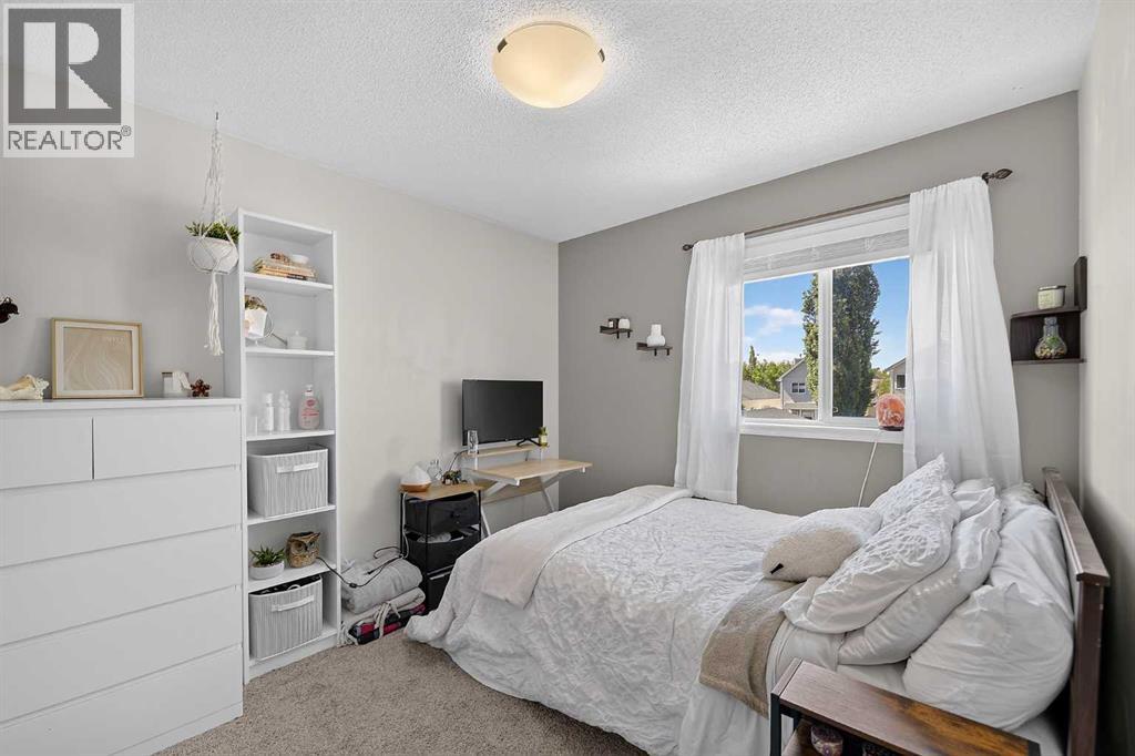 121 Prestwick Park Se, Calgary, Alberta  T2Z 3L6 - Photo 26 - A2321261