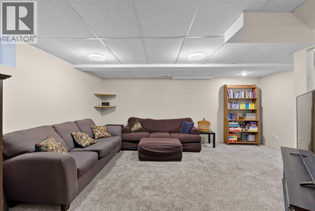 121 Prestwick Park Se, Calgary, Alberta  T2Z 3L6 - Photo 28 - A2321261