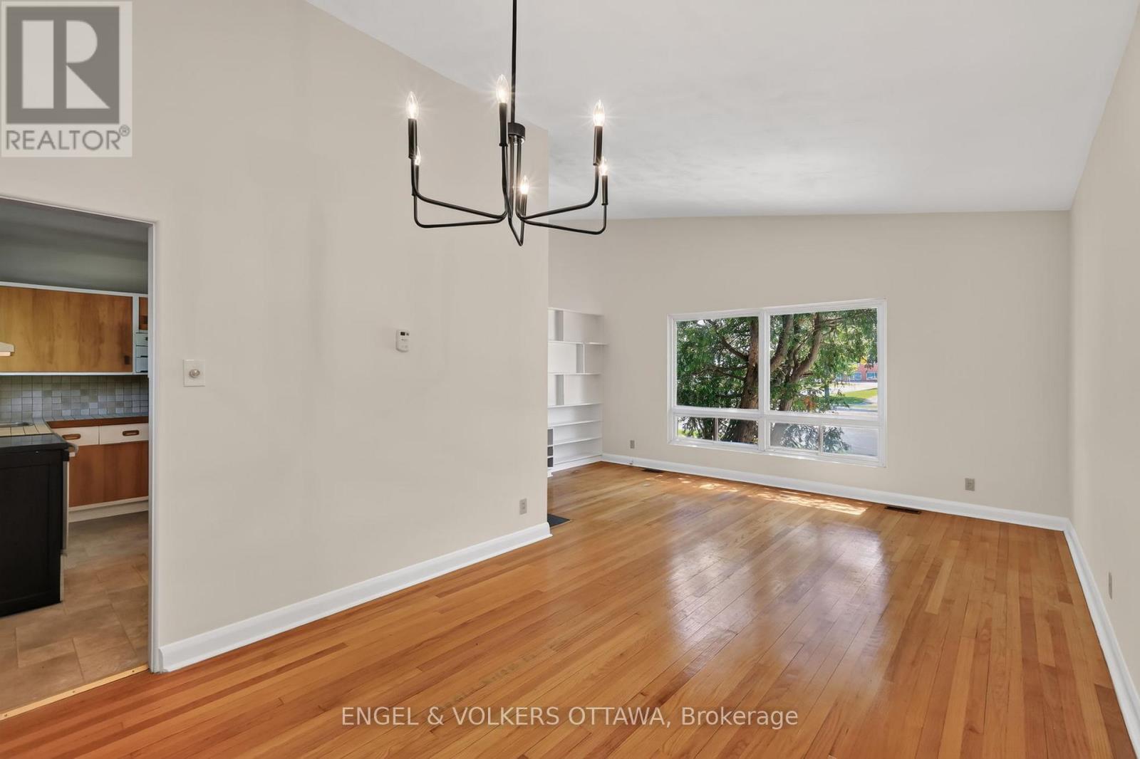 1363 Heron Road, Ottawa, Ontario  K1V 6A6 - Photo 10 - X13465120