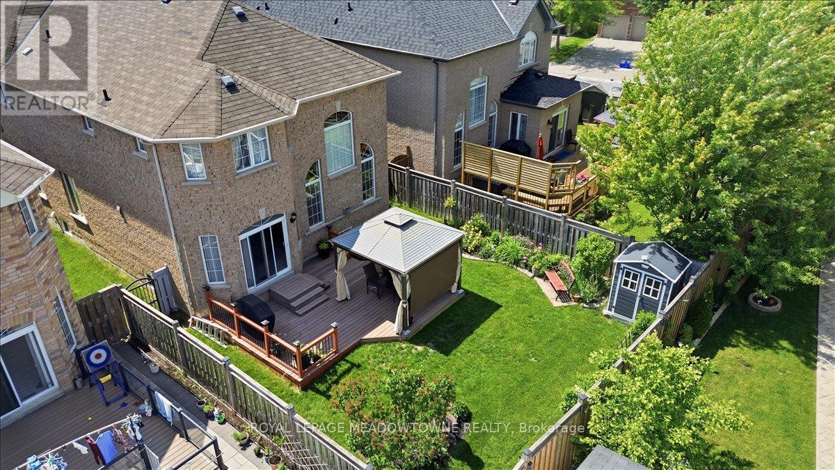 3 St Phillip Court, Whitby, Ontario  L1P 0A5 - Photo 4 - E13463038