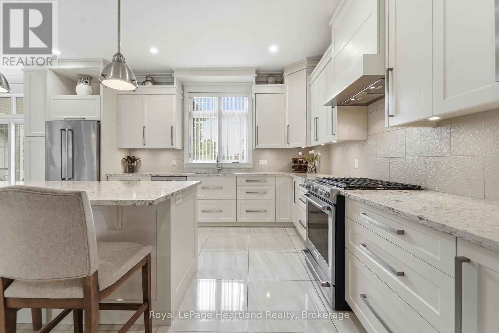 305 Mary Street, Central Huron, Ontario  N0M 1L0 - Photo 14 - X13465156