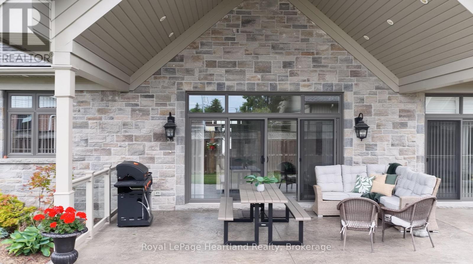 305 Mary Street, Central Huron, Ontario  N0M 1L0 - Photo 40 - X13465156