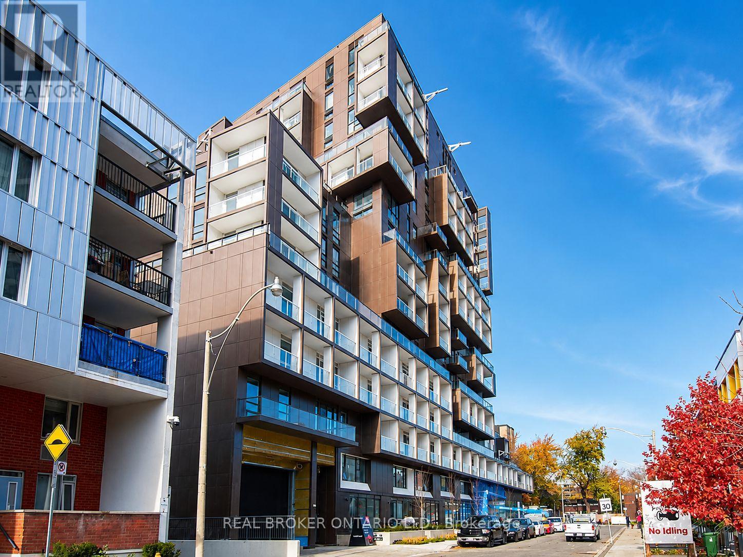 421 - 80 VANAULEY STREET, Toronto, Ontario