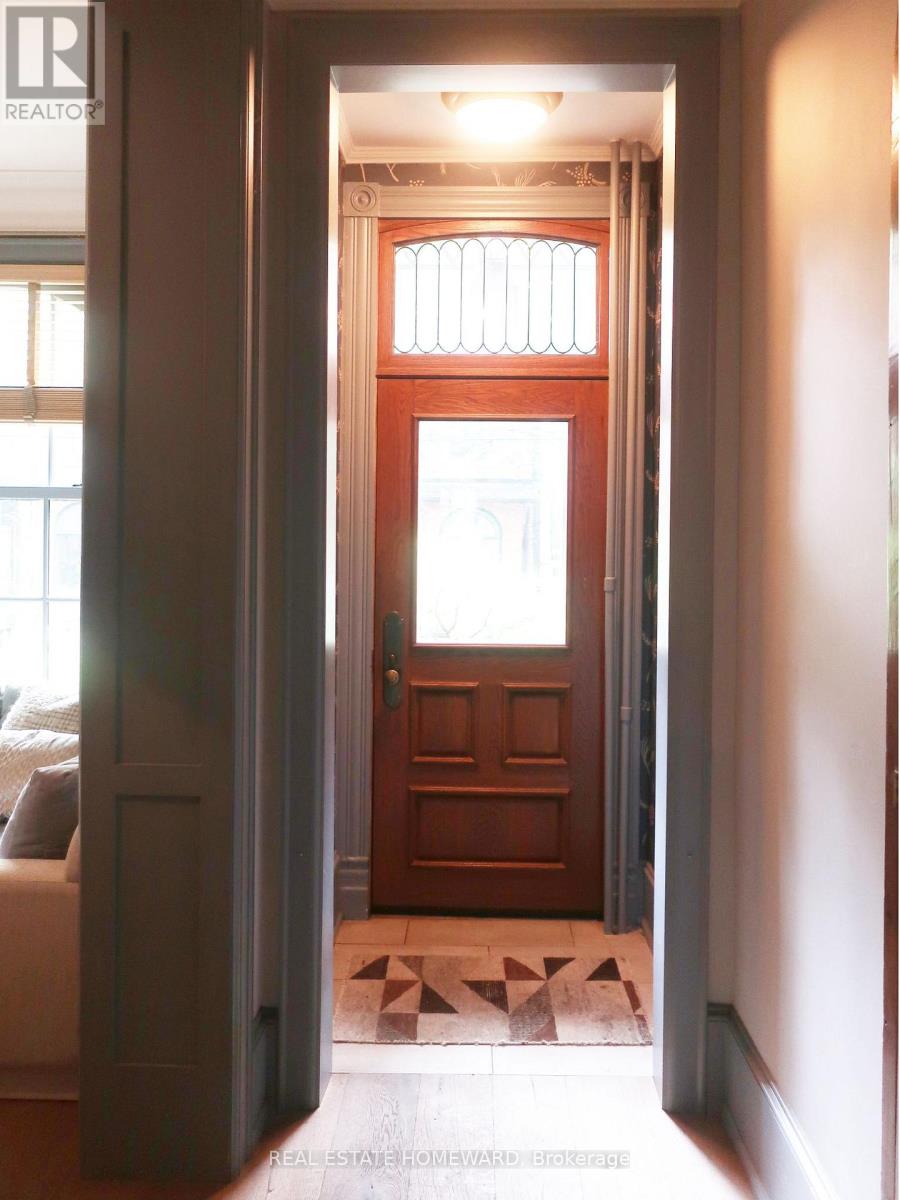 45 Grant Street, Toronto, Ontario  M4M 2H6 - Photo 2 - E13465128