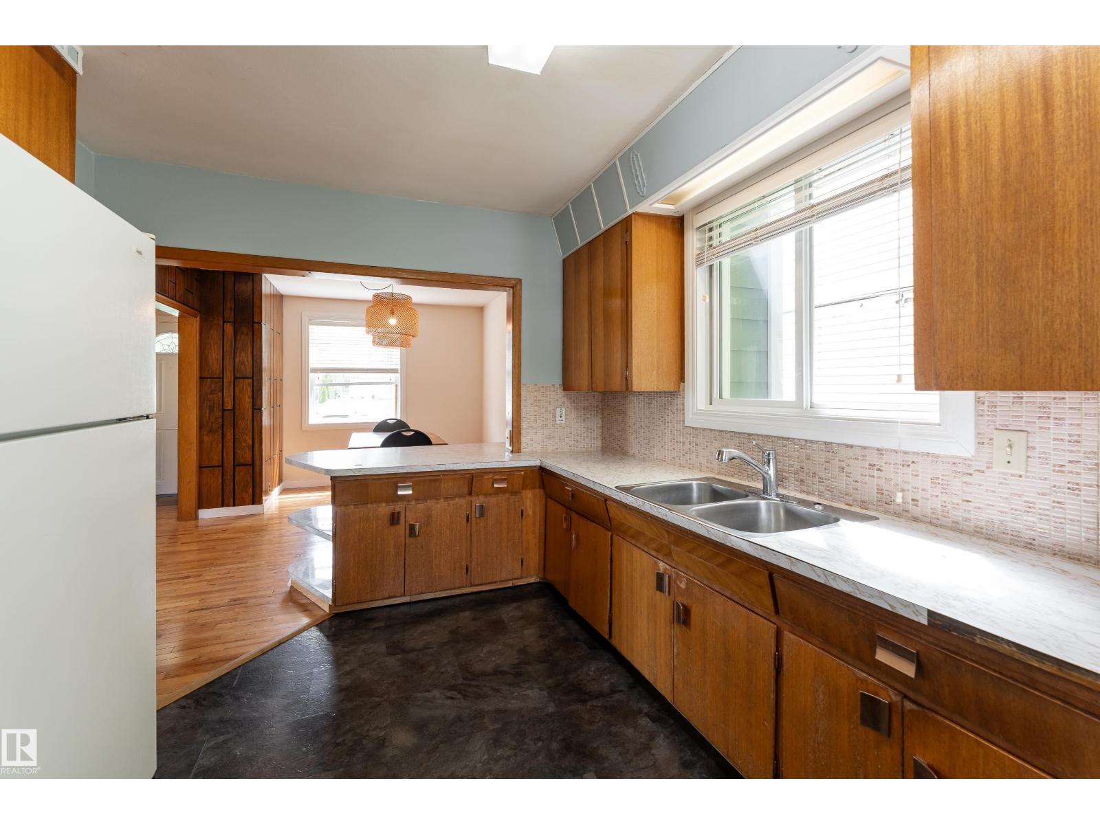 7528 82 Av NW, Edmonton, Alberta  T6C 0X9 - Photo 16 - E4494541