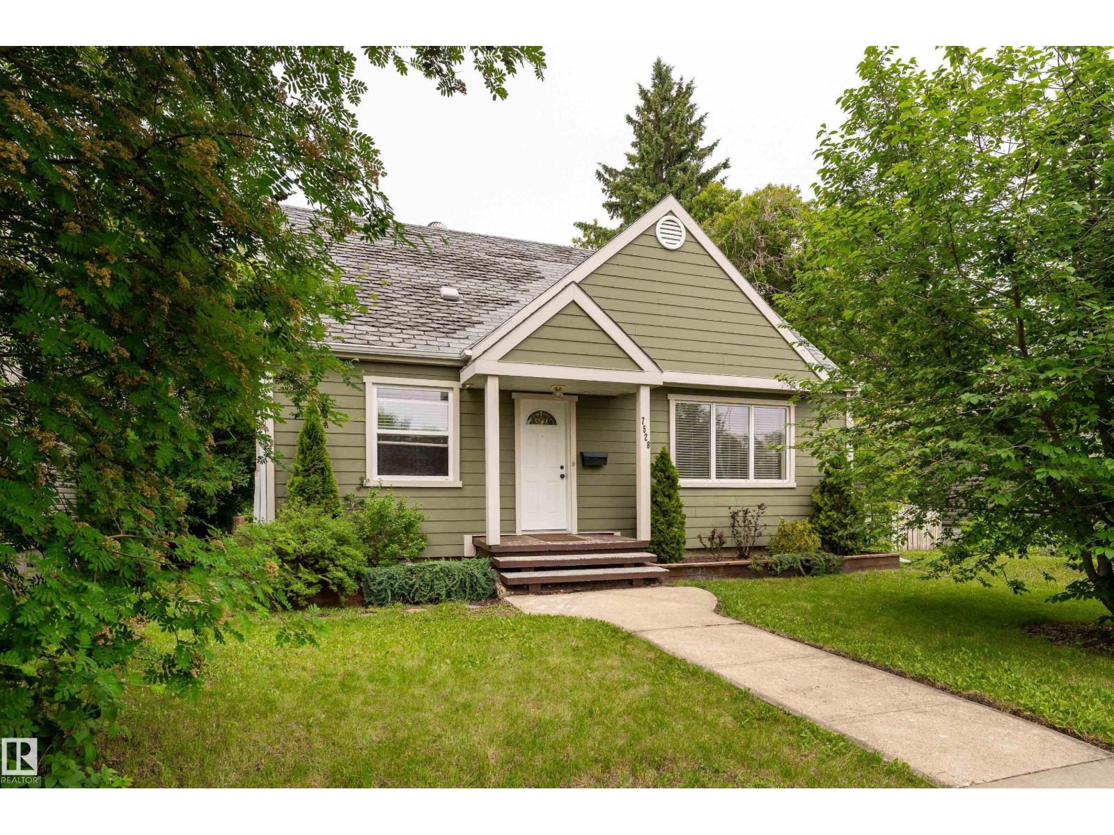 7528 82 Av NW, Edmonton, Alberta  T6C 0X9 - Photo 2 - E4494541