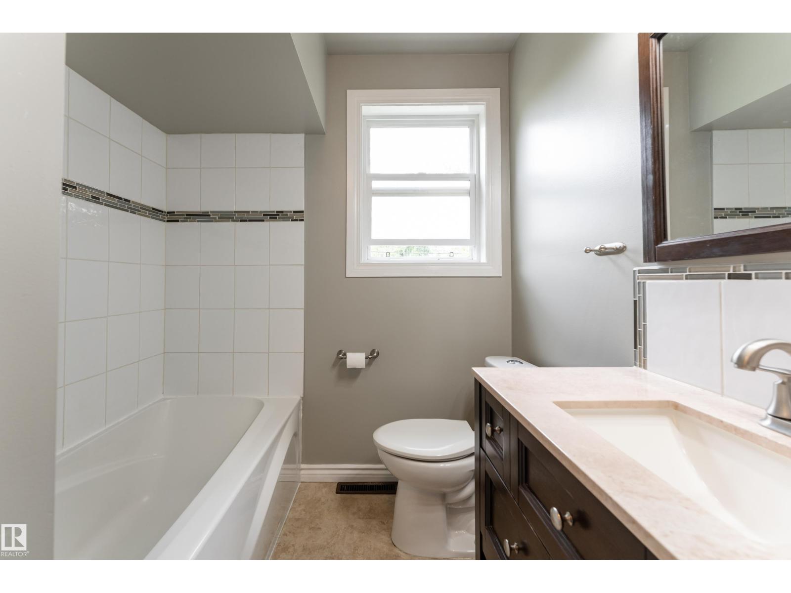 7528 82 Av NW, Edmonton, Alberta  T6C 0X9 - Photo 23 - E4494541