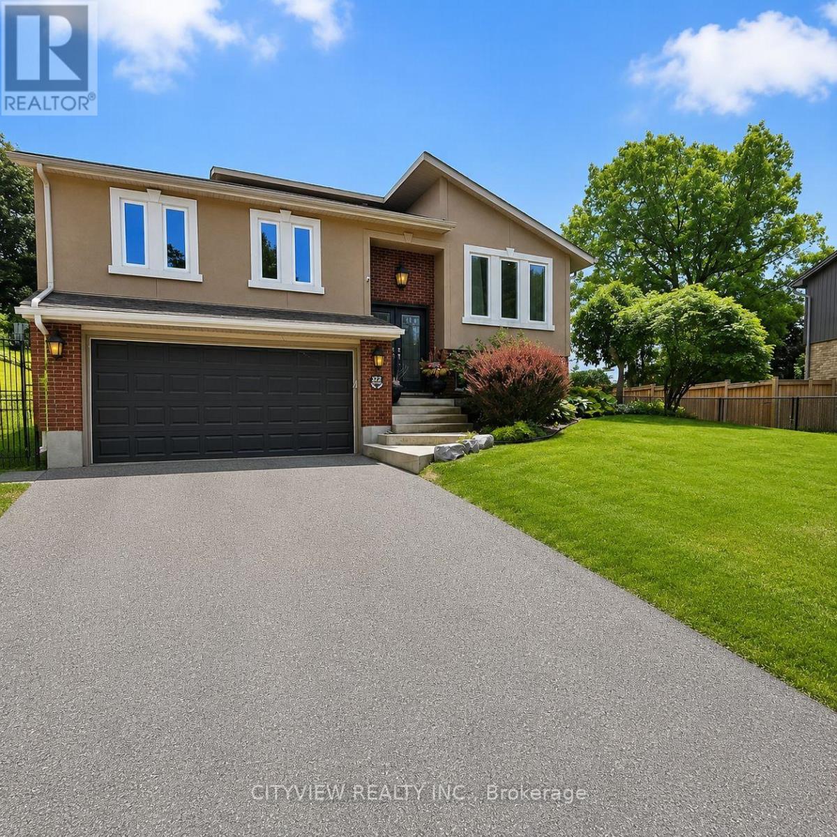372 KRIBS STREET, Cambridge, Ontario