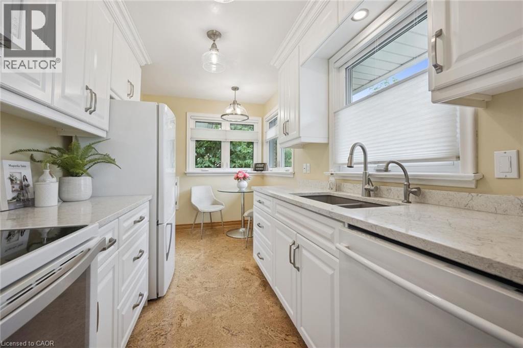 317 Pandora Avenue N, Kitchener, Ontario  N2H 3E4 - Photo 11 - 40837262