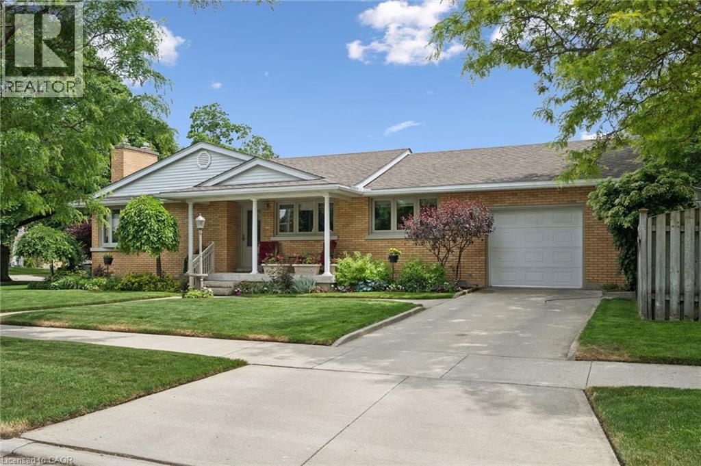 317 Pandora Avenue N, Kitchener, Ontario  N2H 3E4 - Photo 3 - 40837262