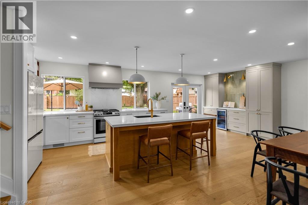 5211 Tamarac Drive, Burlington, Ontario  L7L 3N3 - Photo 7 - 40840629