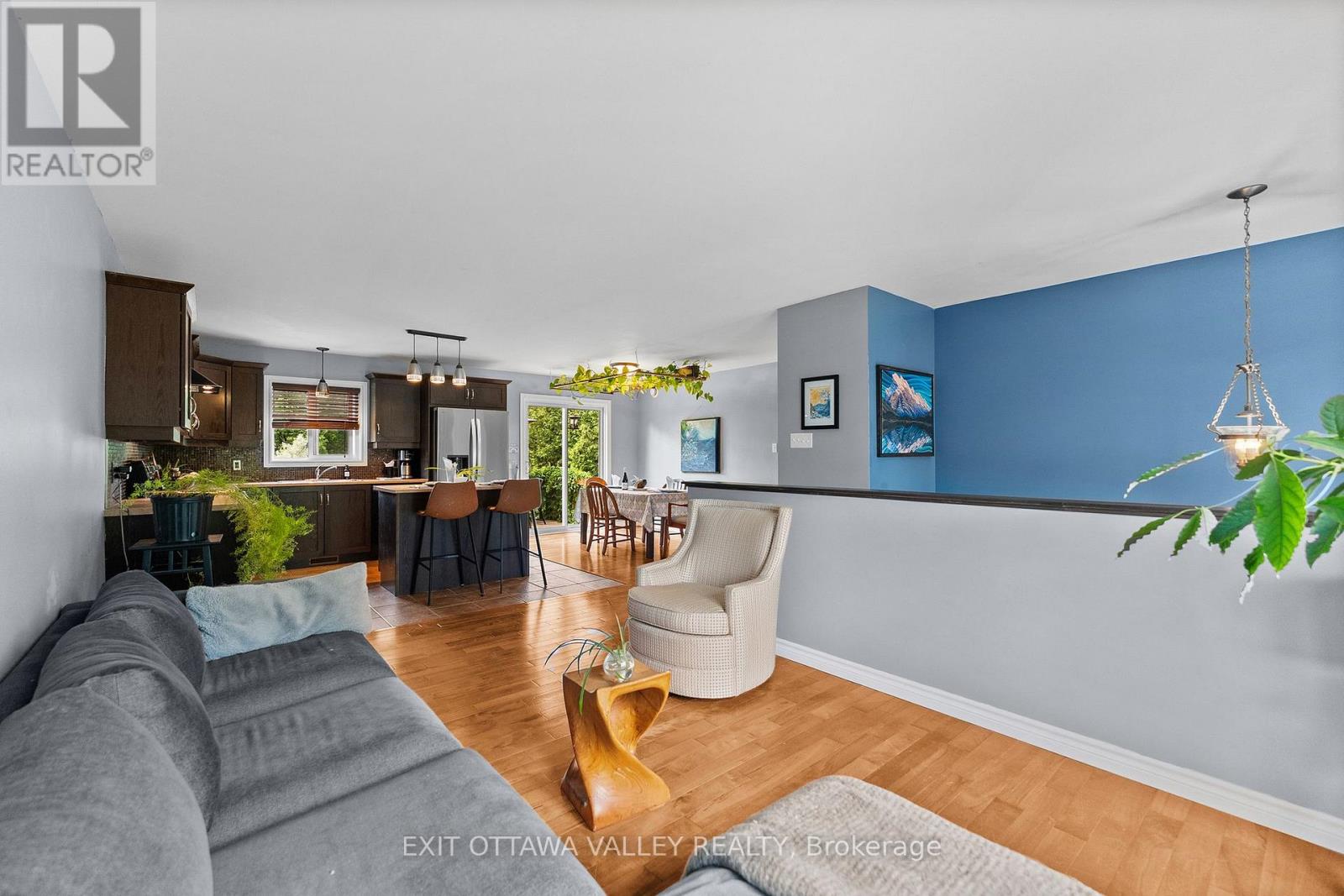9 Minto Street, Whitewater Region, Ontario  K0J 1C0 - Photo 10 - X13465198