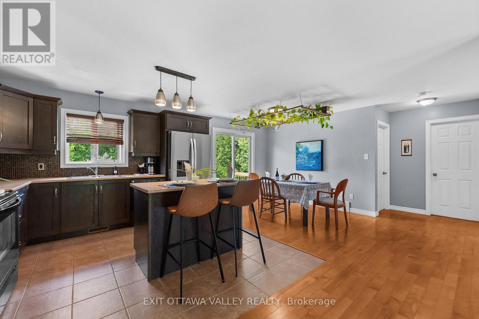 9 Minto Street, Whitewater Region, Ontario  K0J 1C0 - Photo 14 - X13465198