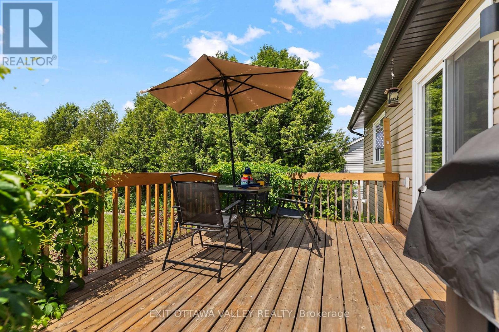 9 Minto Street, Whitewater Region, Ontario  K0J 1C0 - Photo 35 - X13465198