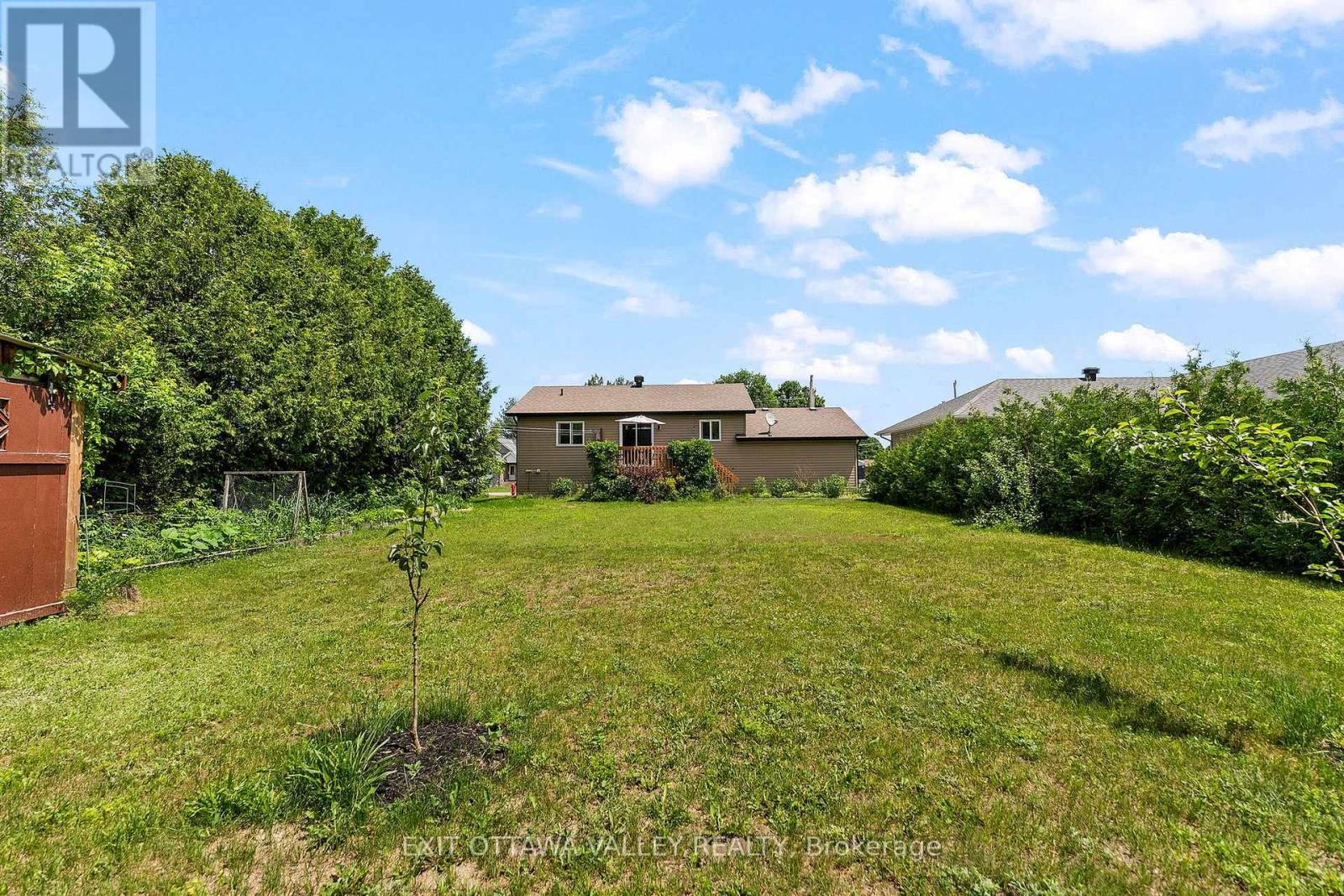 9 Minto Street, Whitewater Region, Ontario  K0J 1C0 - Photo 38 - X13465198