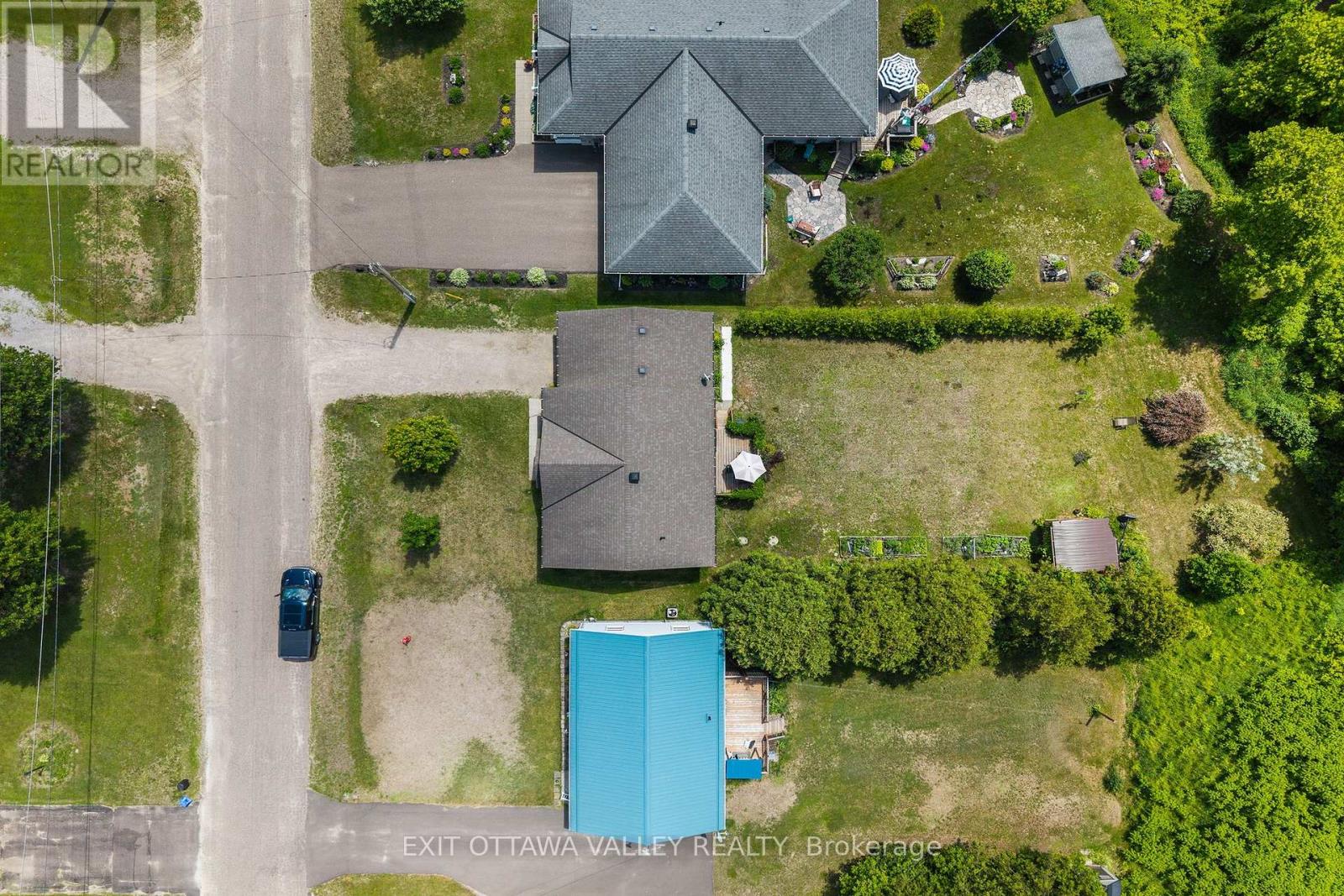 9 Minto Street, Whitewater Region, Ontario  K0J 1C0 - Photo 43 - X13465198