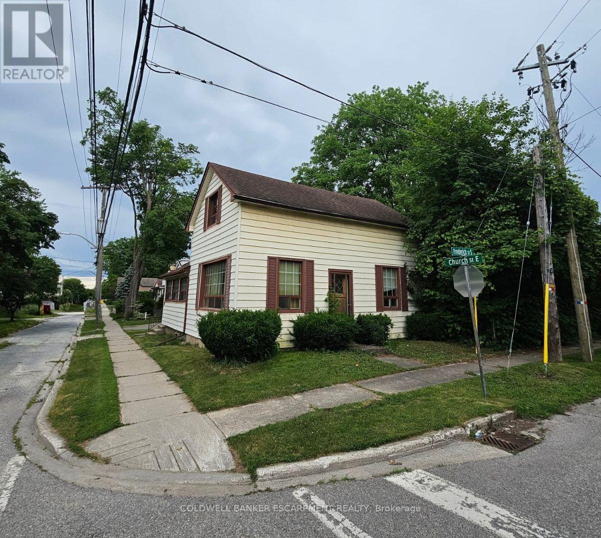 99 CHURCH STREET E, Halton Hills, Ontario