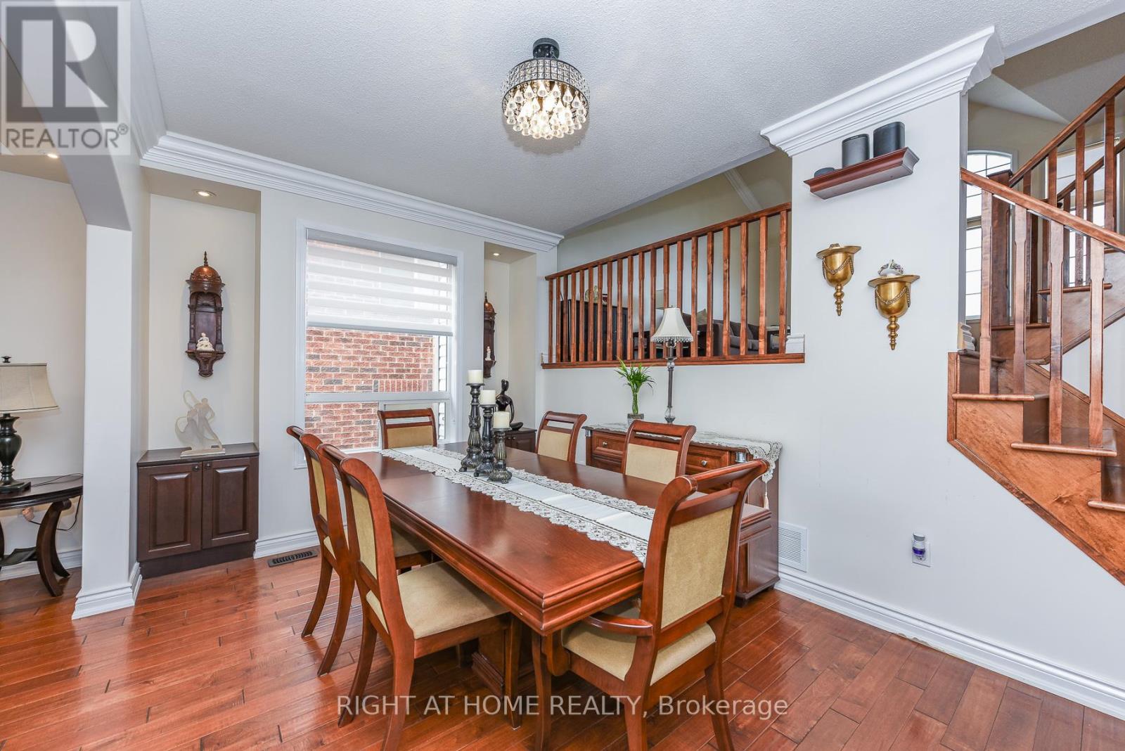 4 Dencor Street, Brampton, Ontario L6X 0M1 - Photo 7 - W13459198