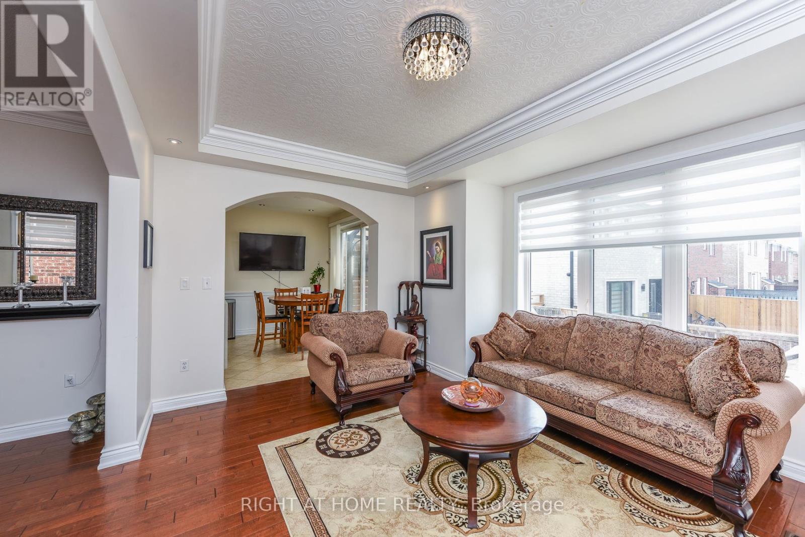 4 Dencor Street, Brampton, Ontario L6X 0M1 - Photo 9 - W13459198