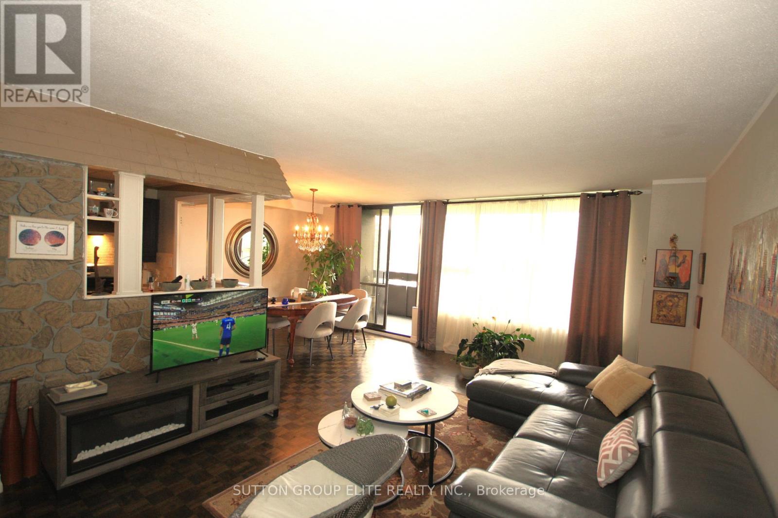 1110 - 11 Wincott Drive, Toronto, Ontario  M9R 2R9 - Photo 7 - W13465064