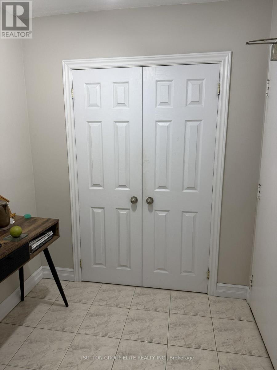 1110 - 11 Wincott Drive, Toronto, Ontario  M9R 2R9 - Photo 5 - W13465064