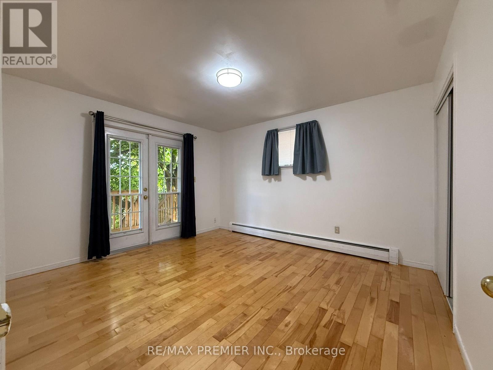 Main Floor - 288 Scott Street, St. Catharines, Ontario  L2N 1J3 - Photo 30 - X13046952